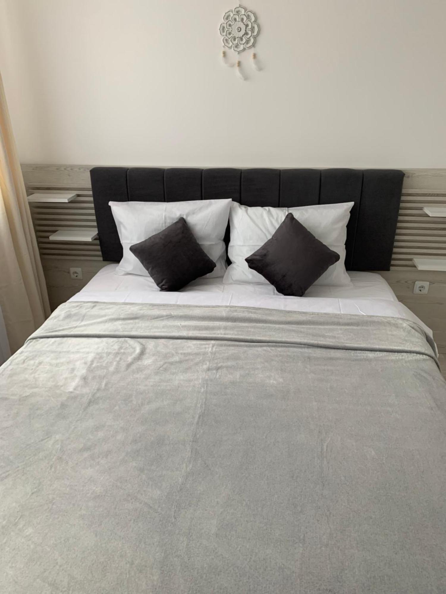 Fort Noks- Marina- Avalonia Apartment Светий Влас Екстер'єр фото